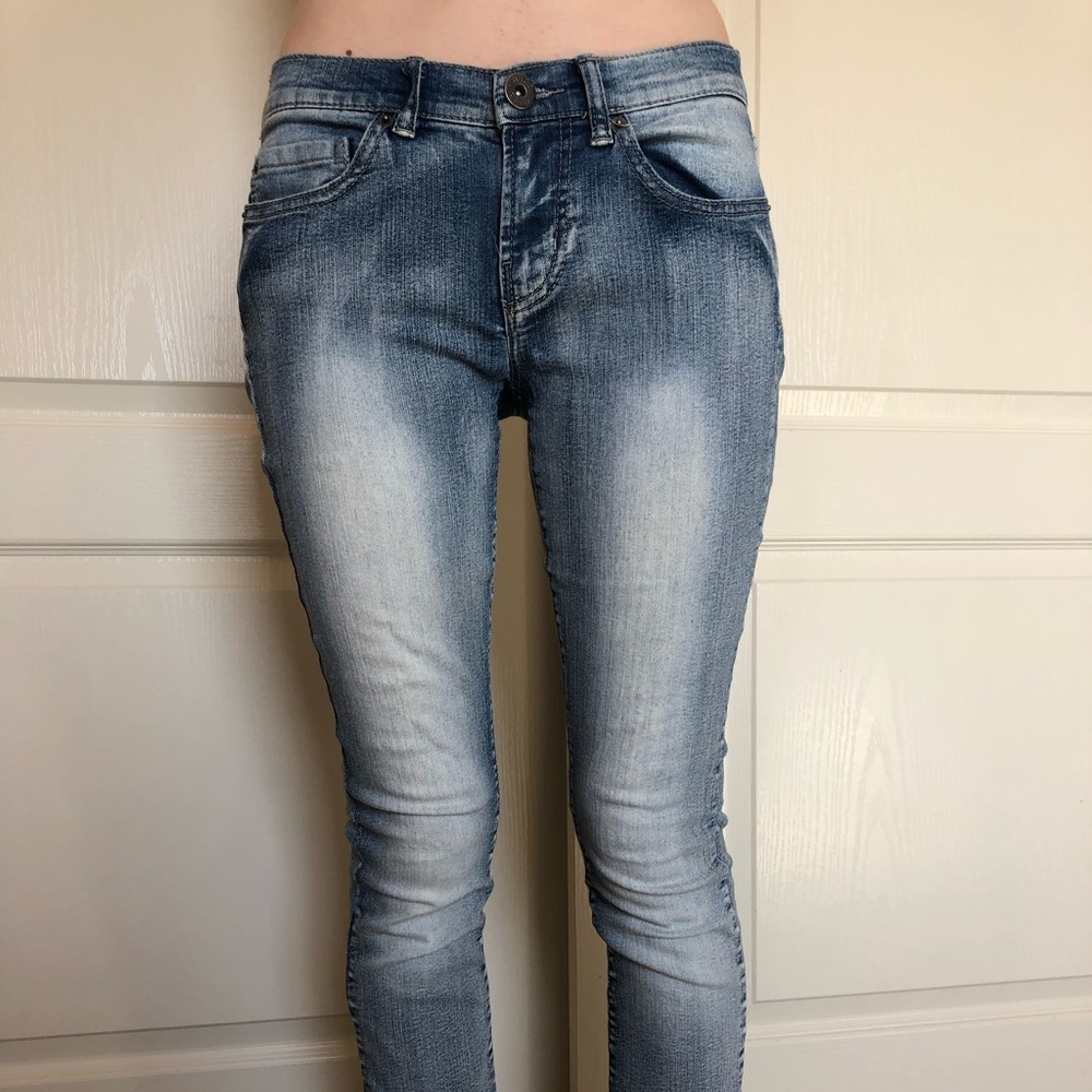 light wash jeans